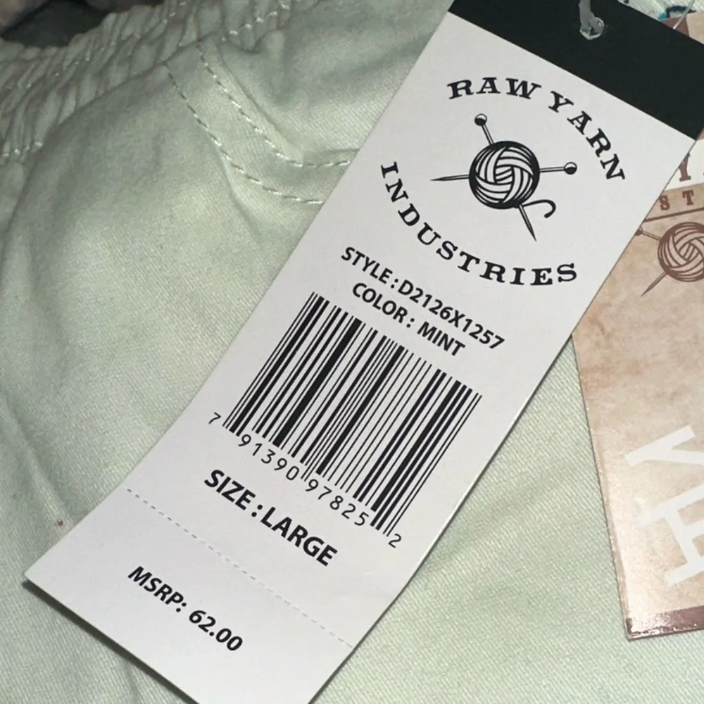 Raw Yarn Industries light mint